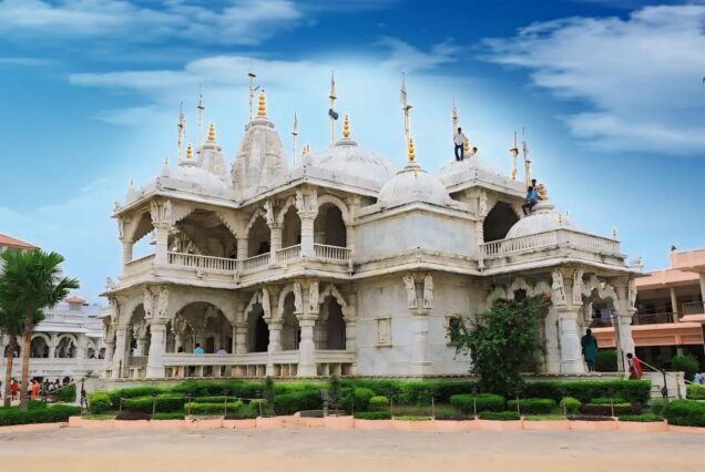 Ayodhya-Chhapiya Mandir 02N/03D