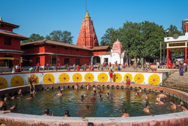 Ayodhya-Naimisharanya 03N/04D