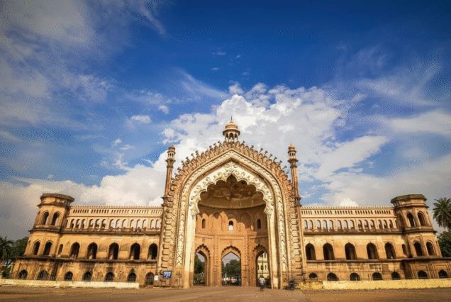 Lucknow-Gorakhpur 03N/04D