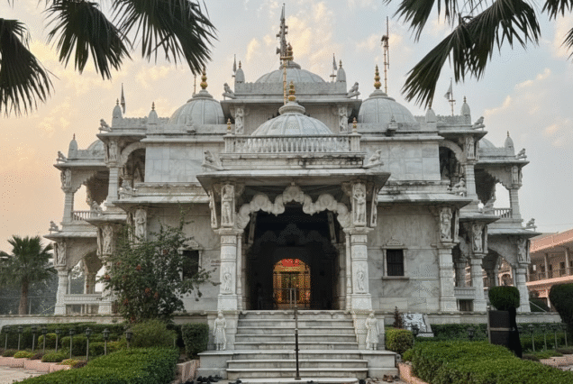 Ayodhya-Chhapiya Mandir 02N/03D